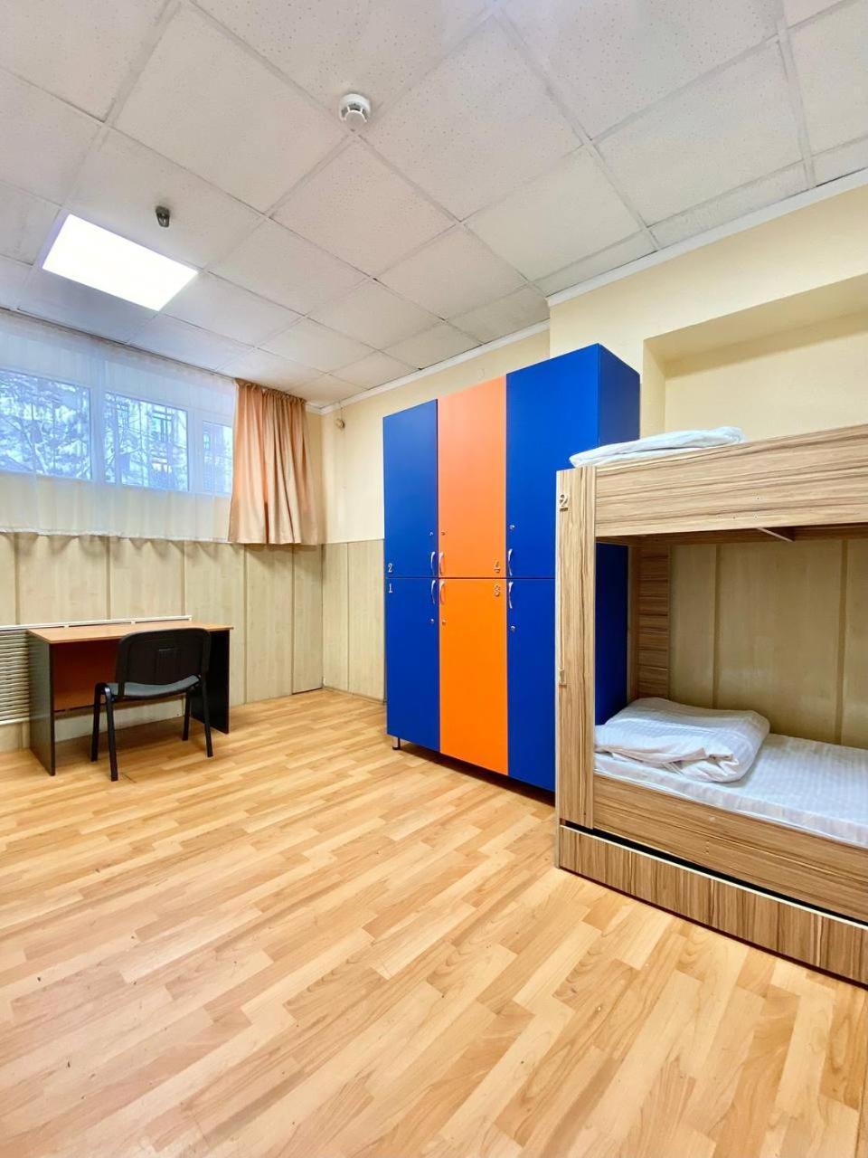 Alma-Ata Hostel Экстерьер фото