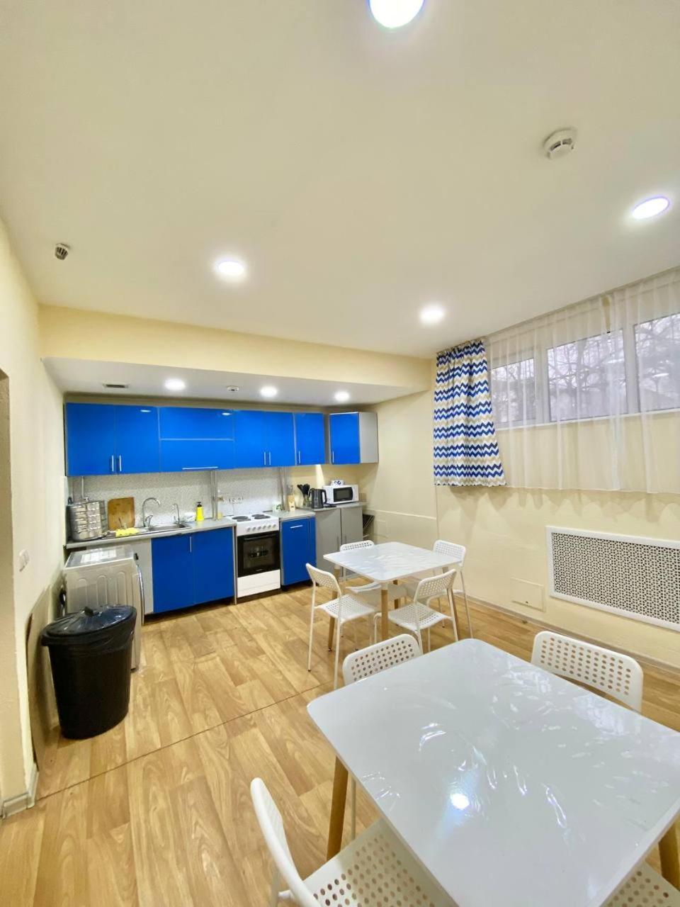 Alma-Ata Hostel Экстерьер фото