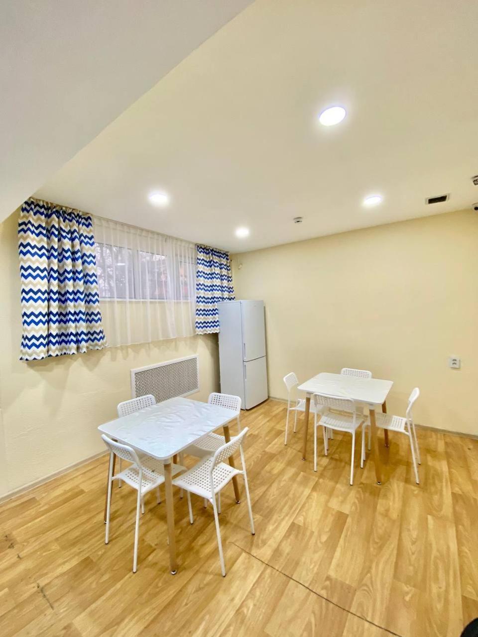 Alma-Ata Hostel Экстерьер фото